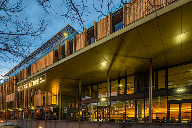 DoubleTree by Hilton Vienna Schönbrunn: Außenansicht