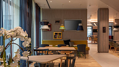 Hampton by Hilton Munich City North: Lobby