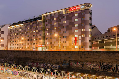 Hampton by Hilton Vienna City West: Außenansicht