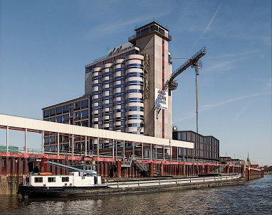 John & Will Silo-Hotel by Guldsmeden: Außenansicht