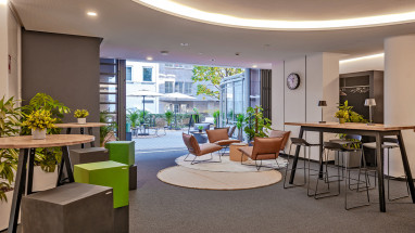 memox | Stuttgart Schlossplatz: Lobby