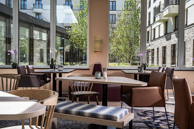 Hampton by Hilton Potsdam Babelsberg: Bar/Lounge