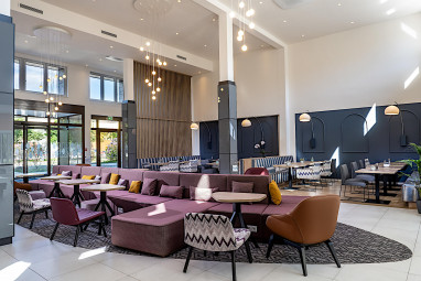 Hampton by Hilton Potsdam Babelsberg: Bar/Lounge