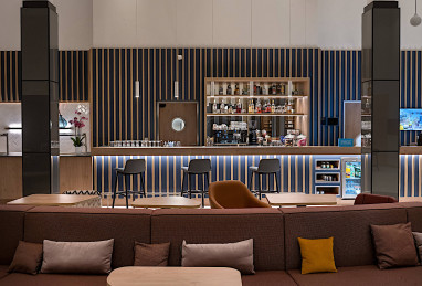 Hampton by Hilton Potsdam Babelsberg: Bar/Lounge